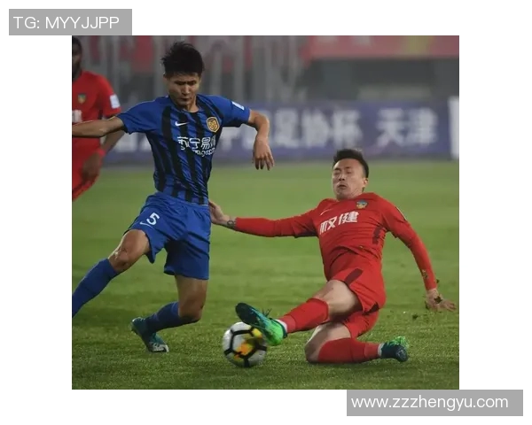 上港与权健激战正酣八月三日精彩对决引发球迷热议